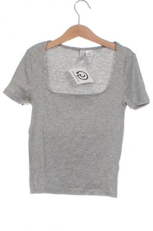 Damen Shirt H&M Divided, Größe XS, Farbe Grau, Preis € 9,62