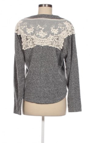 Damen Shirt Lili's Closet, Größe S, Farbe Grau, Preis € 3,49