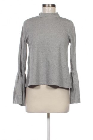 Damen Shirt Pull&Bear, Größe M, Farbe Grau, Preis € 4,49