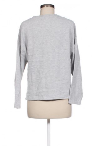 Damen Shirt Stradivarius, Größe M, Farbe Grau, Preis € 13,49