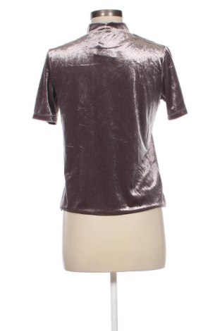 Damen Shirt Zara Trafaluc, Größe M, Farbe Lila, Preis € 4,49