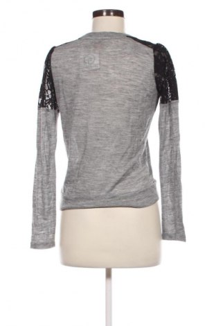 Damen Shirt Zara Trafaluc, Größe S, Farbe Grau, Preis € 6,49