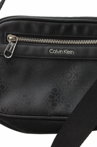 Γυναικεία τσάντα Calvin Klein, Χρώμα Μαύρο, Τιμή 70,99 €