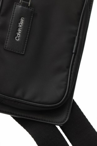 Γυναικεία τσάντα Calvin Klein, Χρώμα Μαύρο, Τιμή 54,49 €