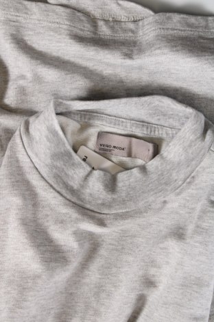 Γυναικείο t-shirt Vero Moda, Μέγεθος S, Χρώμα Γκρί, Τιμή 4,99 €