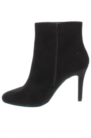 Botine de damă About You, Mărime 39, Culoare Negru, Preț 153,99 Lei