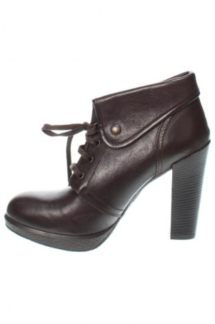 Botine de damă Bata, Mărime 41, Culoare Maro, Preț 133,99 Lei