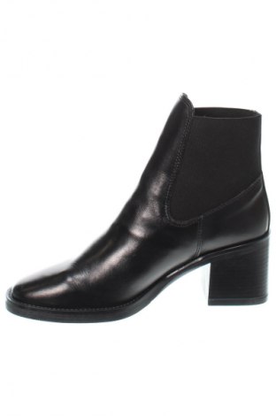 Botine de damă Bullboxer, Mărime 41, Culoare Negru, Preț 254,99 Lei