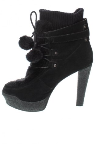 Botine de damă Guess, Mărime 41, Culoare Negru, Preț 196,00 Lei