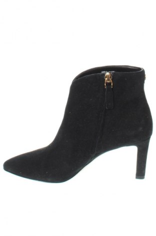 Botine de damă Ralph Lauren, Mărime 40, Culoare Negru, Preț 649,99 Lei