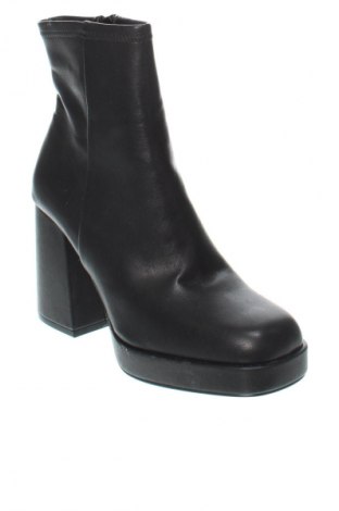 Botine de damă Steve Madden, Mărime 39, Culoare Negru, Preț 358,99 Lei