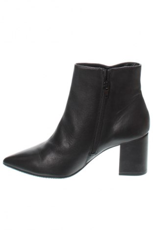 Botine de damă Tamaris, Mărime 38, Culoare Negru, Preț 565,99 Lei