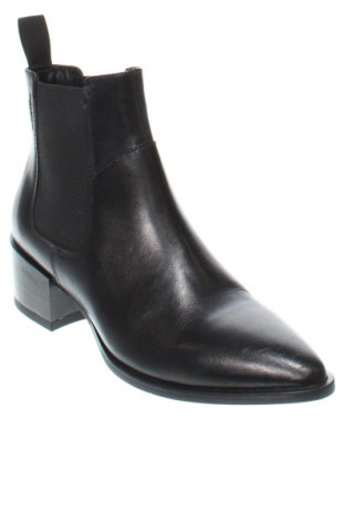 Botine de damă Vagabond, Mărime 37, Culoare Negru, Preț 871,99 Lei