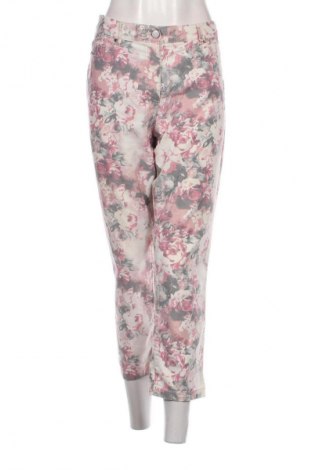 Blugi de femei Adagio, Mărime XL, Culoare Multicolor, Preț 38,99 Lei