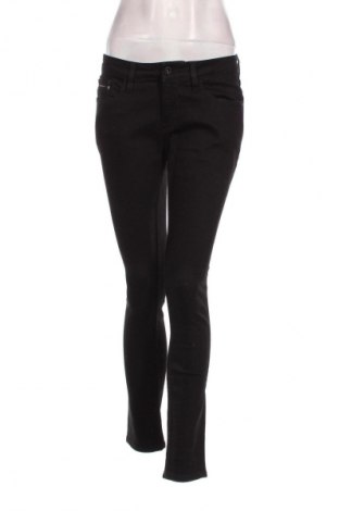 Blugi de femei Calvin Klein Jeans, Mărime S, Culoare Negru, Preț 155,51 Lei