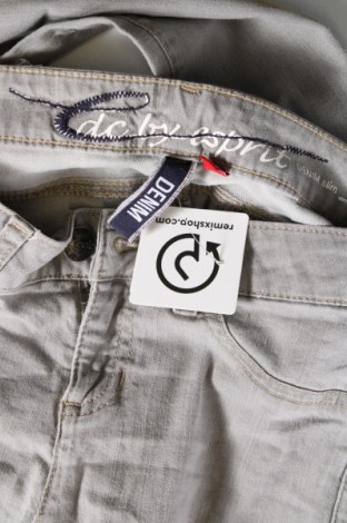 Damskie jeansy Edc By Esprit, Rozmiar S, Kolor Szary, Cena 30,99 zł