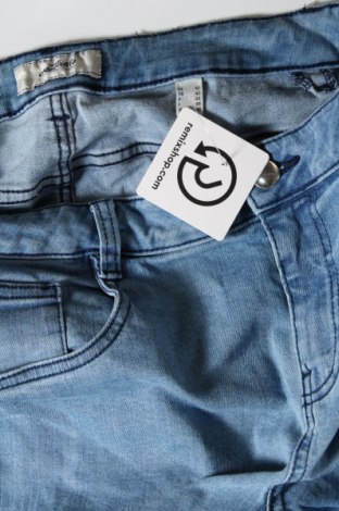 Damskie jeansy Essentials by Tchibo, Rozmiar L, Kolor Niebieski, Cena 32,99 zł