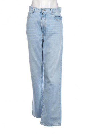 Dámske džínsy  GCDS, Veľkosť L, Farba Modrá, Cena  772,68 €