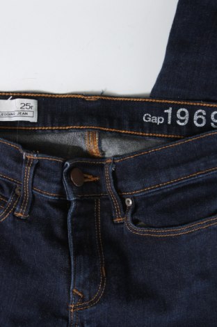 Damskie jeansy Gap, Rozmiar XS, Kolor Niebieski, Cena 23,99 zł