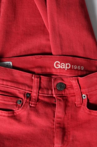 Γυναικείο Τζίν Gap, Μέγεθος XS, Χρώμα Ρόζ , Τιμή 3,49 €