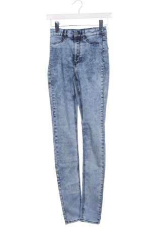 Damskie jeansy H&M Divided, Rozmiar S, Kolor Niebieski, Cena 29,99 zł