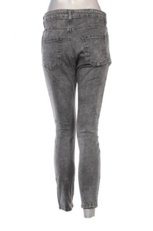 Damen Jeans Janina, Größe L, Farbe Grau, Preis € 6,99