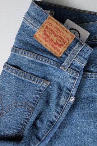 Γυναικείο Τζίν Levi's, Μέγεθος M, Χρώμα Μπλέ, Τιμή 88,66 €