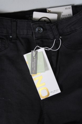 Damskie jeansy ONLY, Rozmiar XS, Kolor Szary, Cena 51,99 zł