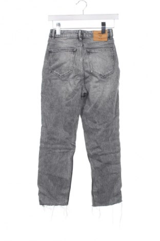 Damskie jeansy ONLY, Rozmiar XS, Kolor Szary, Cena 8,99 zł