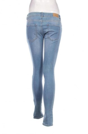 Blugi de femei Perfect Jeans By Gina Tricot, Mărime M, Culoare Albastru, Preț 30,99 Lei