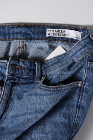 Damskie jeansy Vero Moda, Rozmiar M, Kolor Niebieski, Cena 108,99 zł