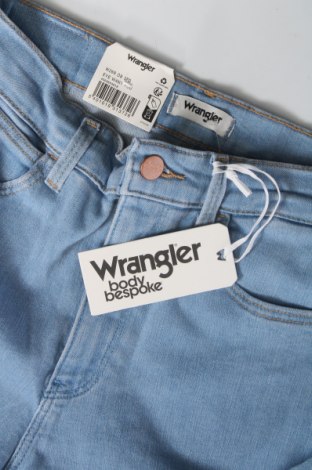 Дамски дънки Wrangler, Размер M, Цвят Син, Цена 34,99 лв.