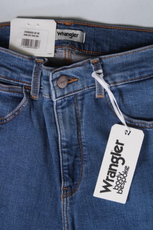 Дамски дънки Wrangler, Размер XS, Цвят Син, Цена 32,99 лв.