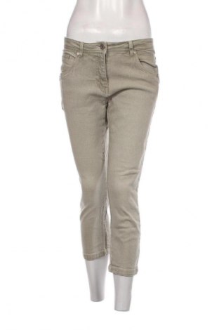 Damen Jeans Ze-Ze, Größe M, Farbe Grün, Preis 6,49 €