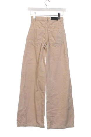 Damen Cordhose Bershka, Größe XXS, Farbe Beige, Preis 45,49 €