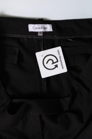 Γυναικείο κοντό παντελόνι Calvin Klein, Μέγεθος XL, Χρώμα Μαύρο, Τιμή 33,49 €