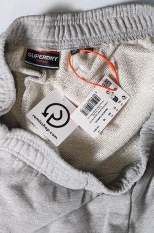 Pantaloni scurți de femei Superdry, Mărime XL, Culoare Gri, Preț 253,49 Lei