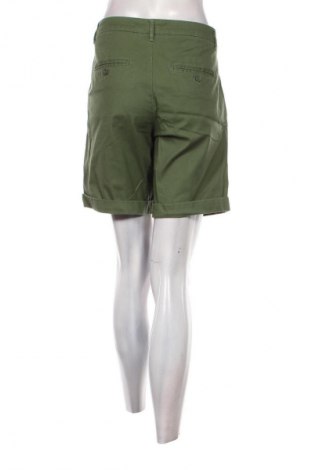 Pantaloni scurți de femei United Colors Of Benetton, Mărime S, Culoare Verde, Preț 125,94 Lei