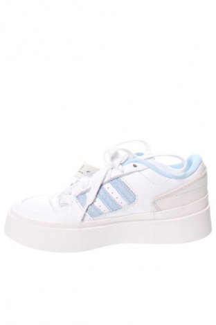 Încălțăminte de damă Adidas Originals, Mărime 37, Culoare Alb, Preț 667,99 Lei