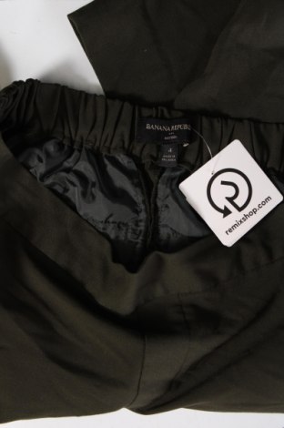 Damenhose Banana Republic, Größe M, Farbe Grün, Preis 3,99 €