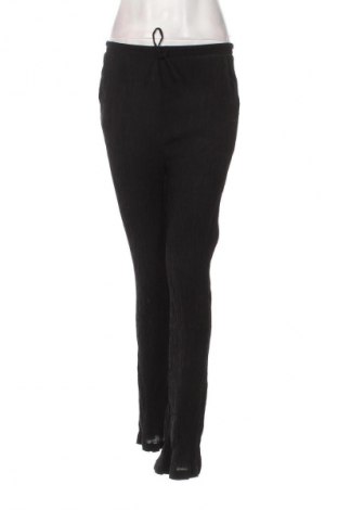 Γυναικείο παντελόνι Bershka, Μέγεθος M, Χρώμα Μαύρο, Τιμή 12,57 €