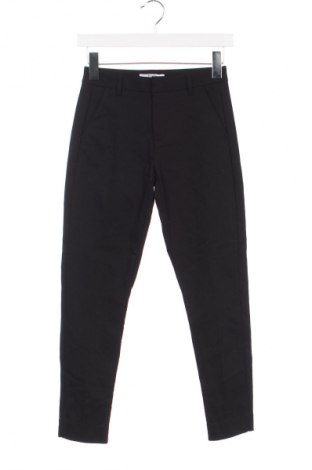 Γυναικείο παντελόνι Bershka, Μέγεθος XXS, Χρώμα Μαύρο, Τιμή 17,99 €
