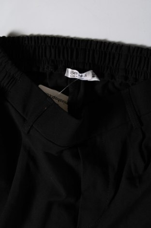 Pantaloni de femei Bershka, Mărime M, Culoare Negru, Preț 29,99 Lei