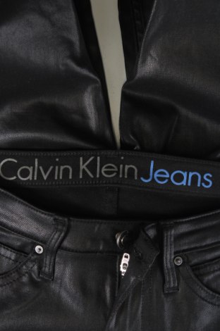 Дамски панталон Calvin Klein Jeans, Размер S, Цвят Черен, Цена 98,66 лв.