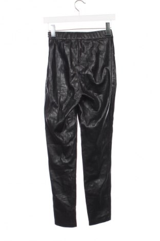 Pantaloni de femei Funky Buddha, Mărime XS, Culoare Negru, Preț 31,99 Lei