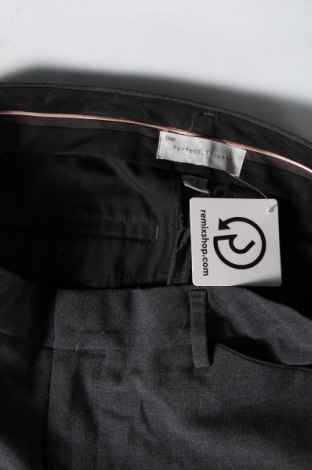 Damenhose Gap, Größe S, Farbe Grau, Preis € 3,99