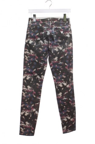 Pantaloni de femei Guess, Mărime S, Culoare Multicolor, Preț 199,97 Lei