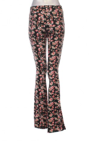 Pantaloni de femei Guts & Gusto, Mărime M, Culoare Multicolor, Preț 22,99 Lei