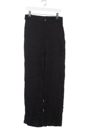 Pantaloni de femei KappAhl, Mărime M, Culoare Negru, Preț 31,99 Lei