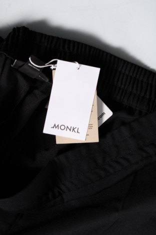 Дамски панталон Monki, Размер XL, Цвят Черен, Цена 24,49 лв.